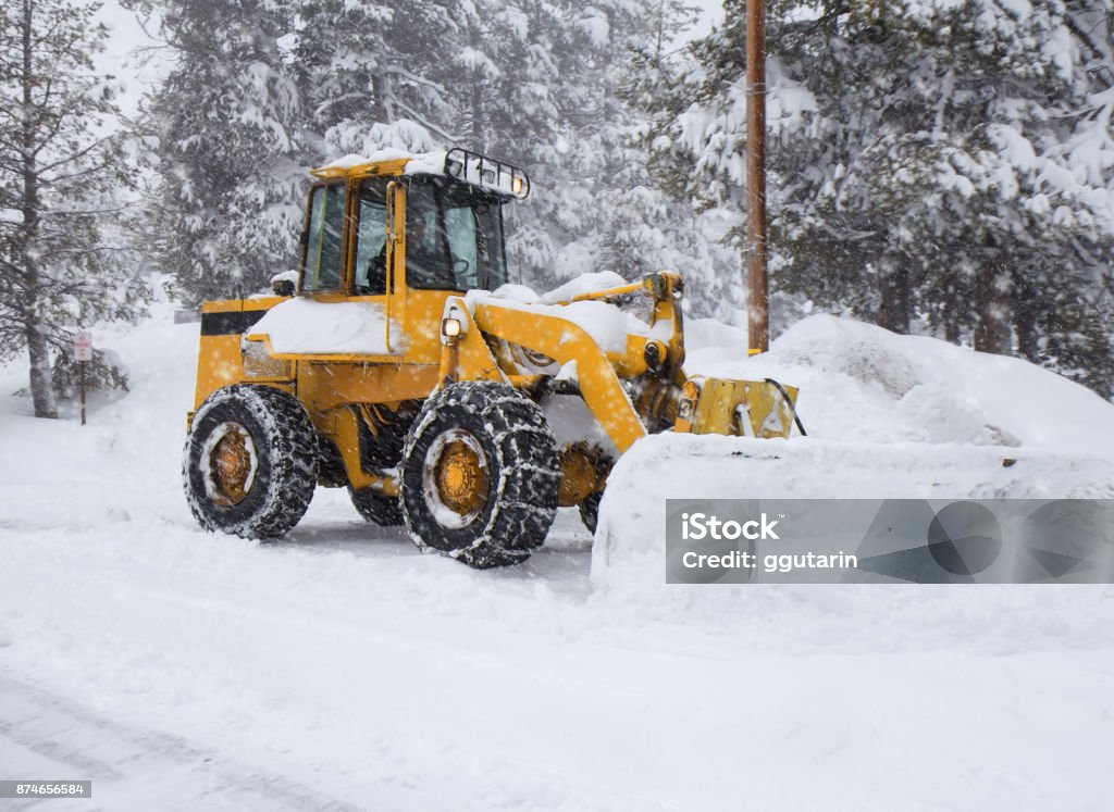 CHASSE-NEIGE POUR CHARGEURS ET NIVELEUSES